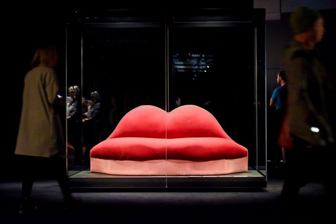 Mae West Lips Sofa