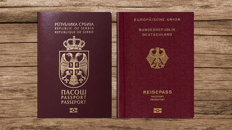 Srpski i nemački pasoš