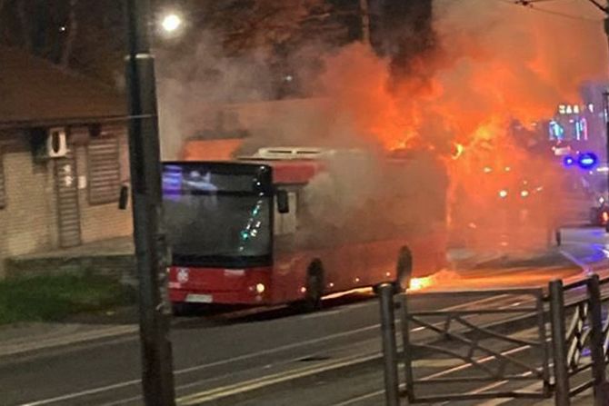 Autobus požar