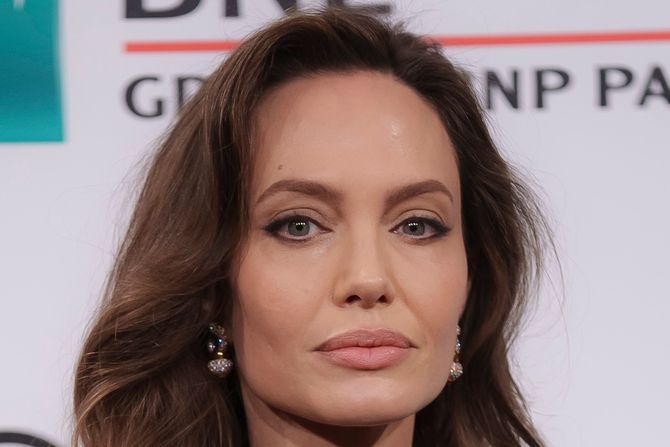 Anđelina Džoli, Angelina Jolie