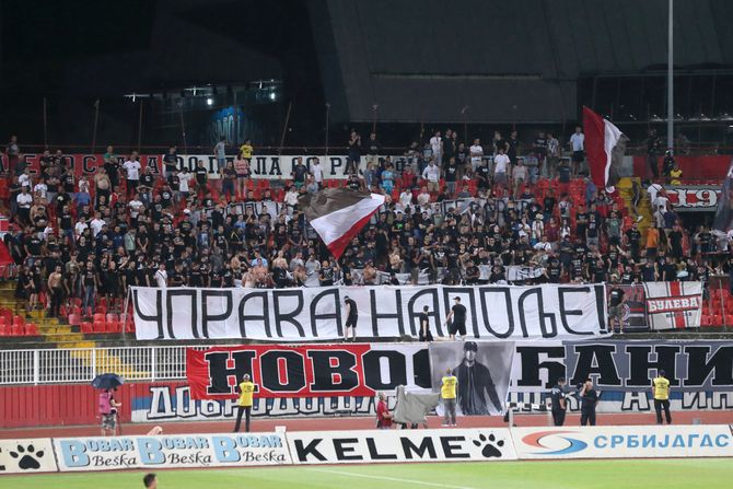 Firma 1989, Novi Sad, FK Vojvodina, navijači, Stadion Karađorđe