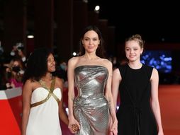 Anđelina Džoli sa ćerkama