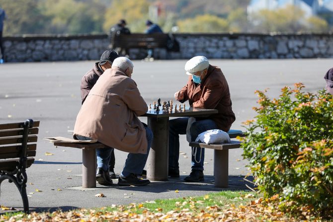 Kalemegdan, penzioneri, šah