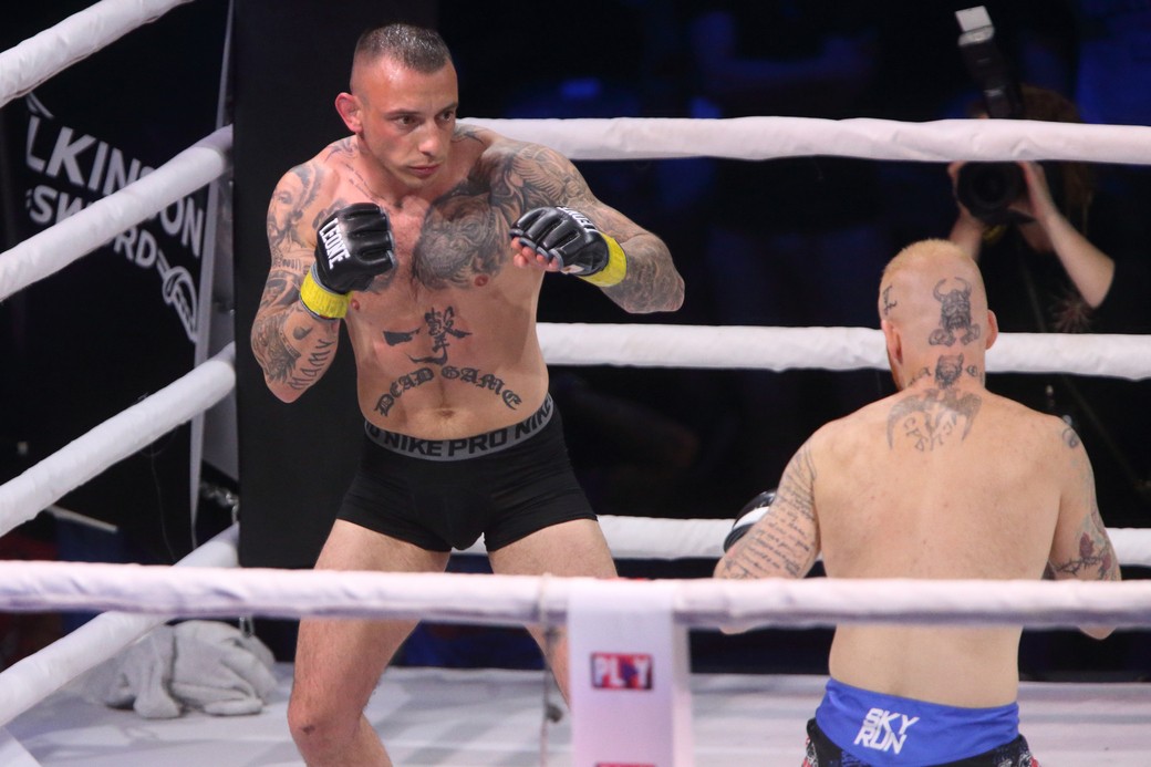 Evo protiv koga Dušan Džakić debituje u profi ringu: Legendu u Ložionici čeka ga bokser i MMA borac!
