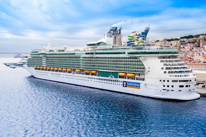 Krstarenje, brod, Royal Caribbean