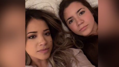 Majk i ćerka, Jessica Alvarez Majk i ćerka, Jessica Alvarez