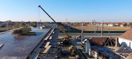 Nadvožnjak u Batajnici
