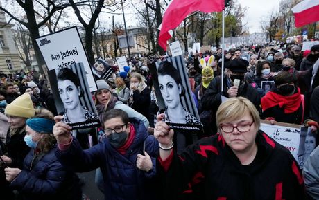Protest u Poljskoj protiv zakona o abortusu