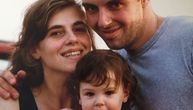 Ćerka Snežane Bogdanović i Uliksa Fehmiu je izrasla u PRAVU LEPOTICU: Dokazala da "krv nije voda"