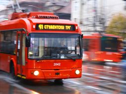 Trolejbus 41 Kneza Miloša kiša gradski prevoz javni prevoz