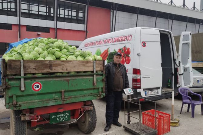 Milojko nudi kravu i tele ili novac u zamenu za ukradeni traktor