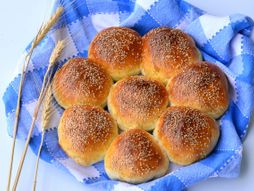 Hleb, pogačice, testo, peciva