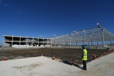 Aleksandar Vučić Continental Kontinental