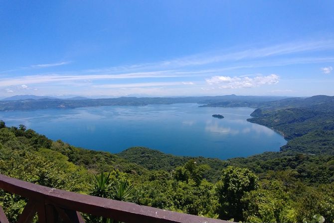 Jezero Ilopango, Vulkan, El Salvador