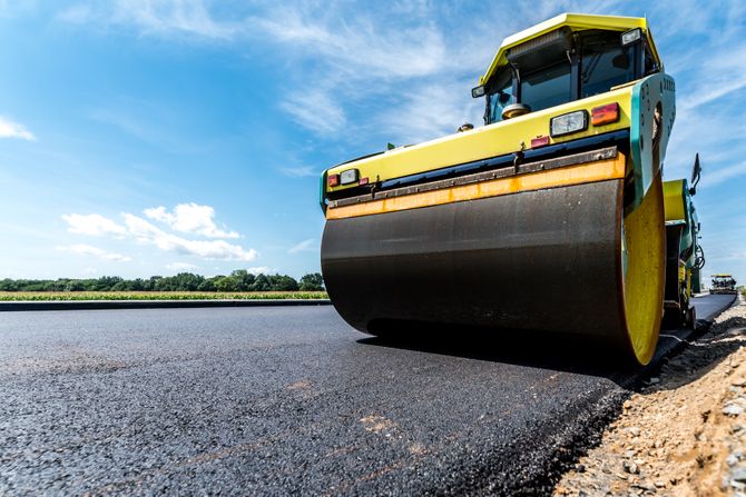 Valjak građevinska mašina roller construction machine