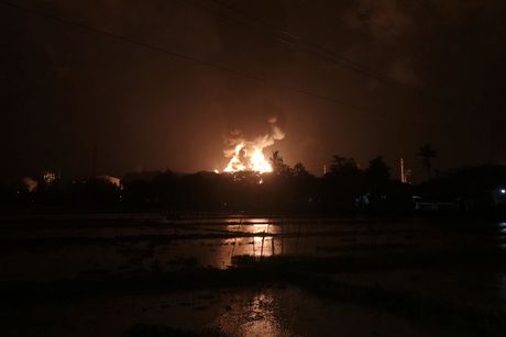 požar rafinerija nafte Indonezija