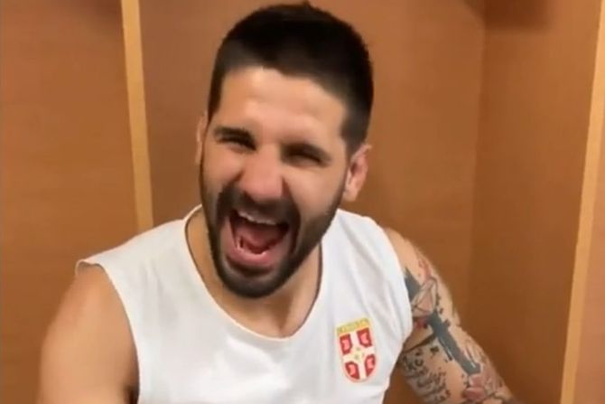 Aleksandar Mitrović, Srbija