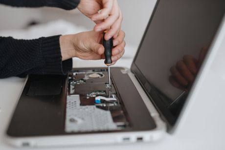 Laptop računar popravka elektronski uređaji