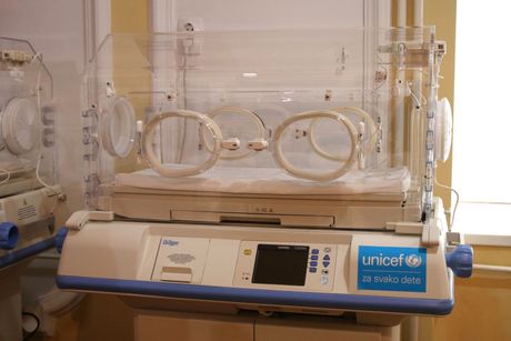 Unicef neonatologija, Dan prevremeno rođenih beba, inkubator, inkubatori