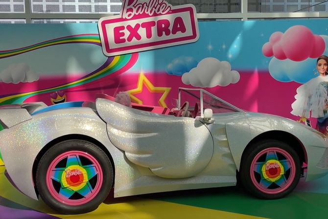 Barbie Extra Car