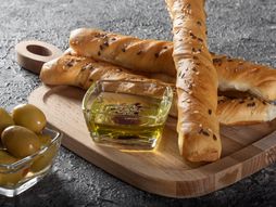 Hleb, masline štapići