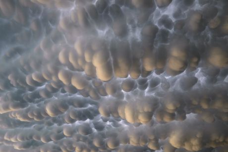 Mammatus oblak, oblaci, oluja, nevreme