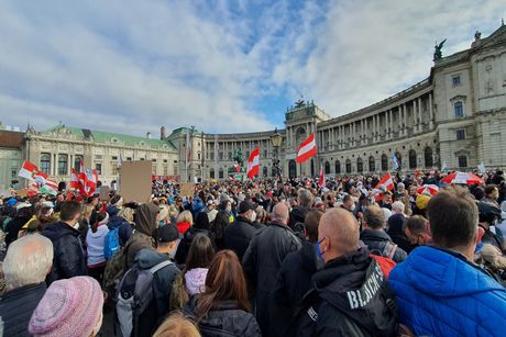 Korona virus kovid covid vakcina protest Beč