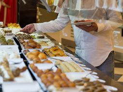 Hrana u hotelima, gastronomija