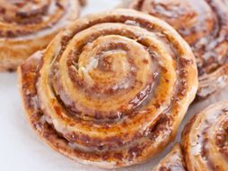 Ružice sa orasima recept rolnice orasi kolač slatko