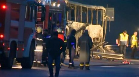 Bugarska zapalio se autobus 46 mrtvih Bulgaria Bush Crash