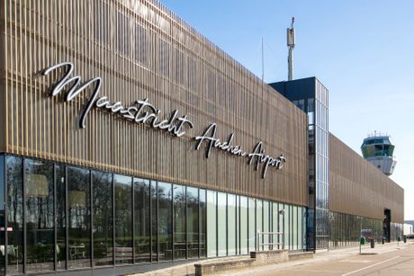 Aerodrom Holandija Maastricht Aachen dojava bomba