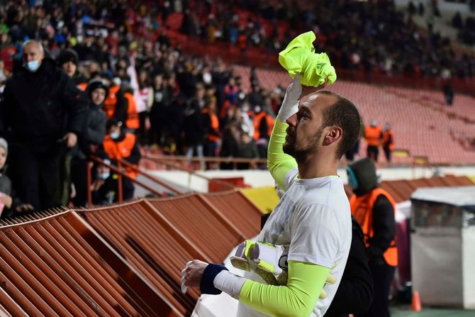 Milan Borjan, FK Crvena zvezda, FK Ludogorec, Deca, navijači, Marakana