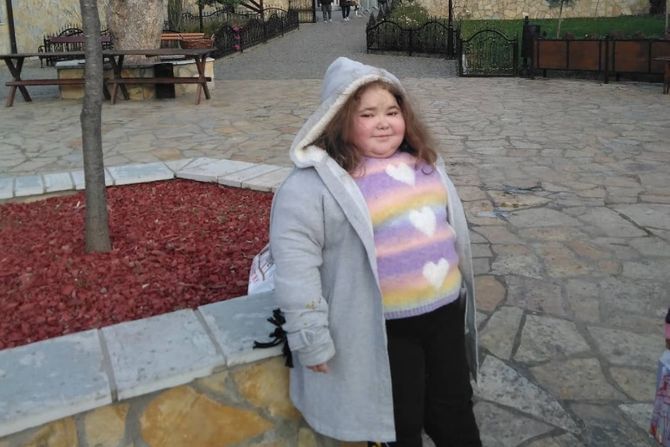 Sandra Đurić, palčica, smederevska palanka Sandra Đurić, palčica, smederevska palanka