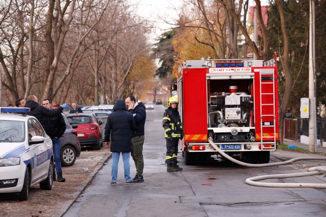 Požar, Grmečka ulica, Zemun