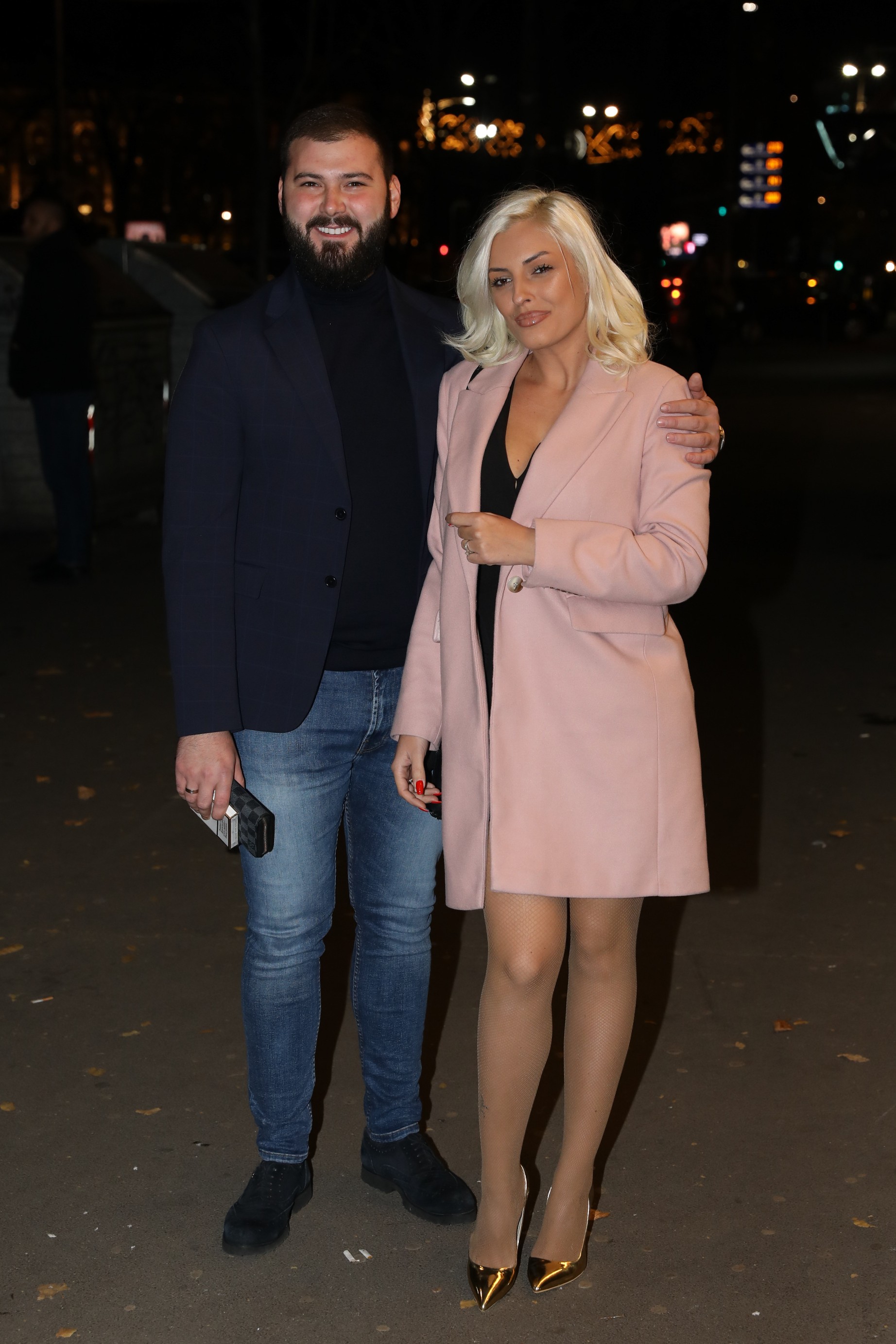 Goga bila u vezi sa Gastozom! Sad se razvodi od pevača, na svadbi joj pevala Brena, kuma joj poznata pevačica