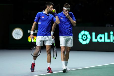Novak Đoković i Filip Krajinović protiv hrvatskog dubla Novak Đoković i Filip Krajinović protiv hrvatskog dubla