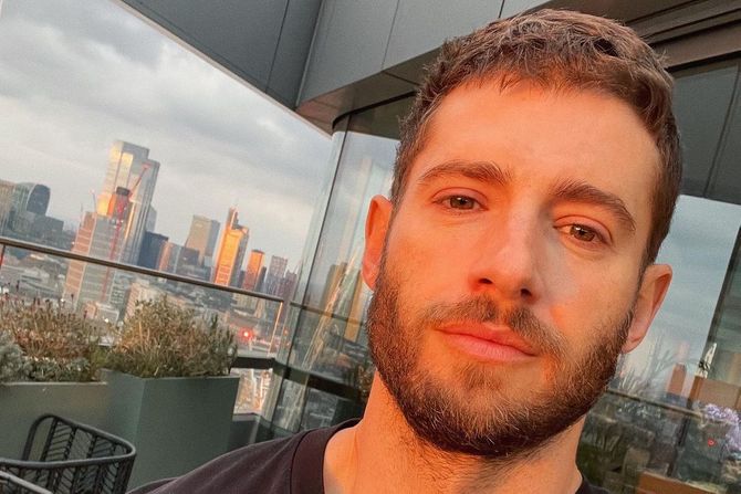 Džulijan Moris / Julian Morris Džulijan Moris / Julian Morris
