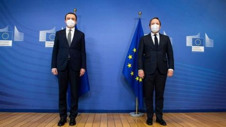 BRISEL Kurti, Varhelj