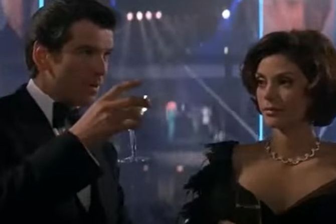 Pirs Brosnan. Teri Hačer Pirs Brosnan. Teri Hačer