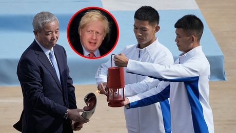Boris Džonson olimpijska baklja za igre u Pekingu