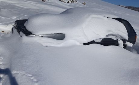 Sjenica - Sneg zavejani put kroz Dugu Poljanu