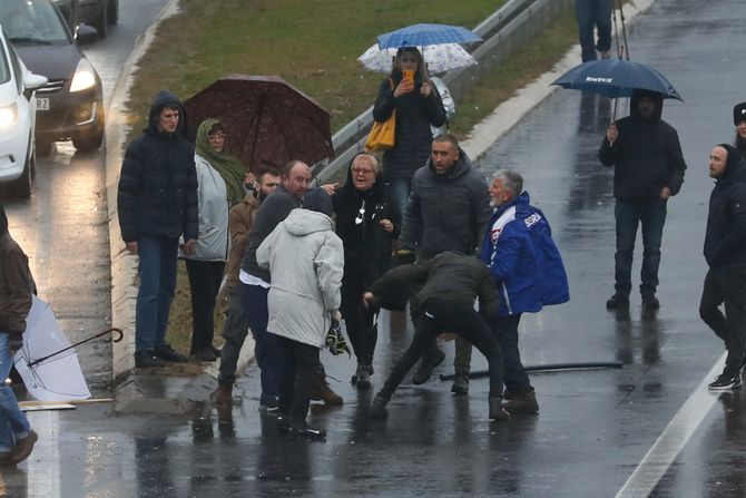 Protesti građana protiv Ria Tinta