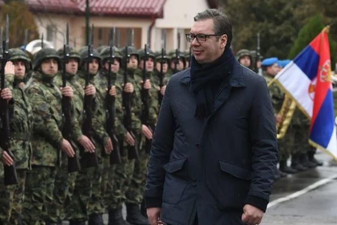 Aleksandar Vučić, Niš, Vojska Srbije