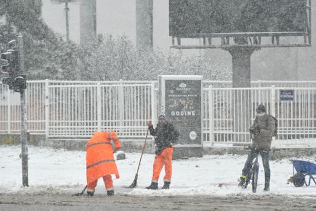 NOVI SAD SNEG SAOBRACAJ nevreme mećava