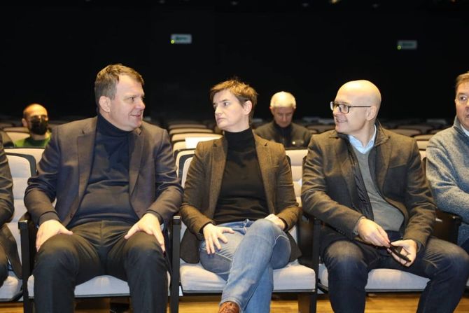 Ana Brnabic, Milos Vucević, Premijerka je danas u NS pustila u rad naučnotehnološki park