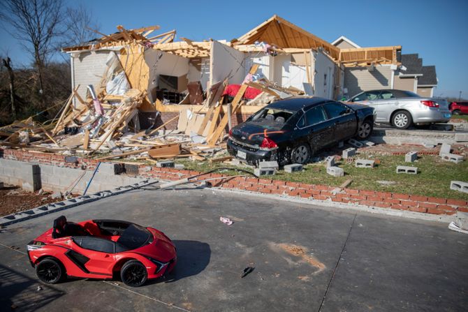 Tornado Kentaki porodice deca Bosna imigranti