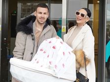 Katarina Kaća Grujić izlazak iz porodilišta