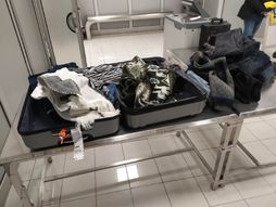 Kofer, kokain, Aerodrom