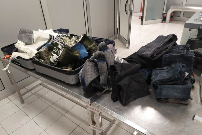 Kofer, kokain, Aerodrom Kofer, kokain, Aerodrom