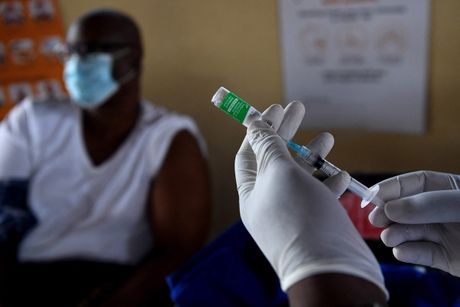 Omikron korona kovid covid Bocvana Botswana vakcina vakcinacija testiranje
